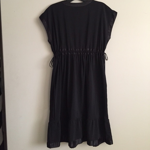 Daisy Fuentes little black dress - Picture 4 of 4